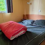 Mobil-home Confortable, Acces Handicape - 4 Pers. - Api-1-52-2023 Campingplads La Tour-dʼAuvergne