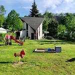 Campingplads Mobil-home Confortable, Acces Handicape - 4 Pers. - Api-1-52-2023 La Tour-dʼAuvergne