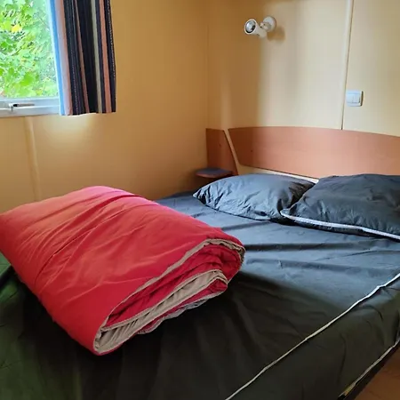 Mobil-home Confortable, Acces Handicape - 4 Pers. - Api-1-52-2023 Кемпинг Ла-Тур-д'Овернь