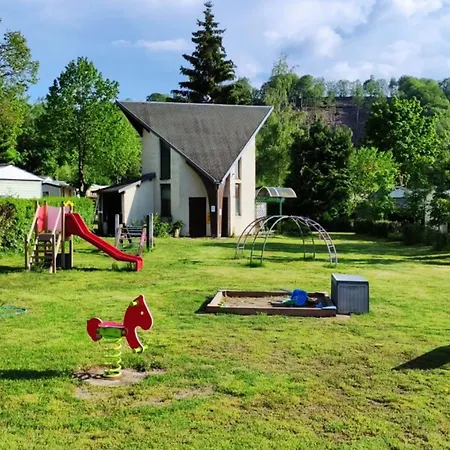 Кемпинг Mobil-home Confortable, Acces Handicape - 4 Pers. - Api-1-52-2023 Ла-Тур-д'Овернь