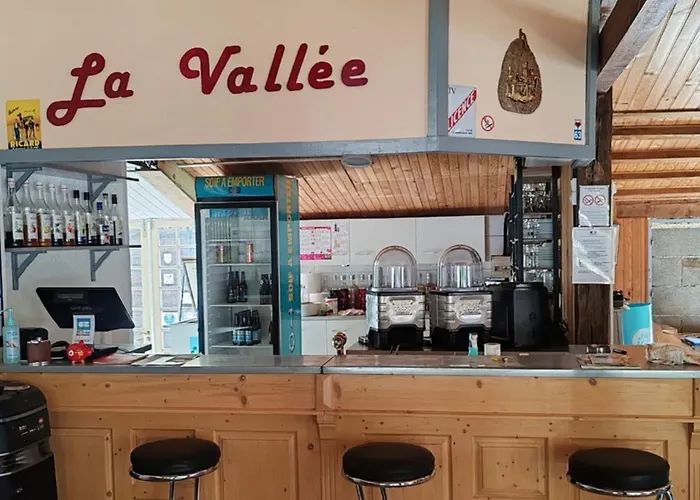 Mobil-home Confortable, Acces Handicape - 4 Pers. - Api-1-52-2023 Campsite